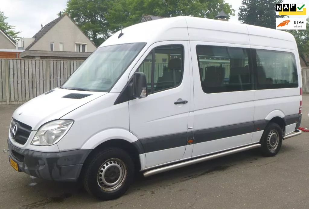Mercedes-Benz Sprinter 313 2.2 CDI 366 ENIGINE BROKKEN !!! 9 PERSOONS € 3950 EX BTW