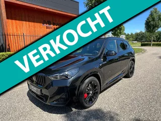 BMW X1 XDrive30e M-sport pro, panoramadak, HUD, H&K, camera
