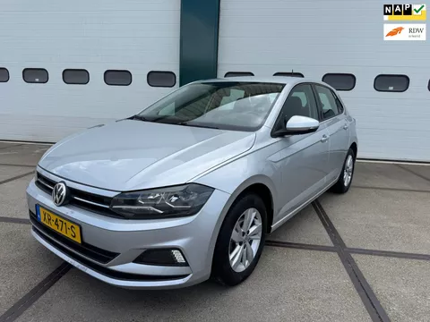 Volkswagen Polo 1.0 TSI Comfortline Apple Carplay !