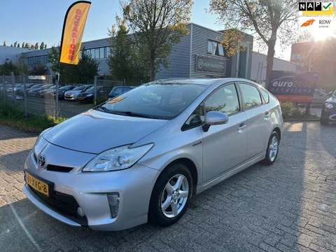 Toyota Prius 1.8 - HEAD-UP - CAMERA - KEYLESS - TREKHAAK !