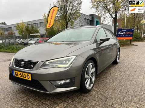 Seat Leon ST 1.4 EcoTSI FR Connect - Panorama - Camera