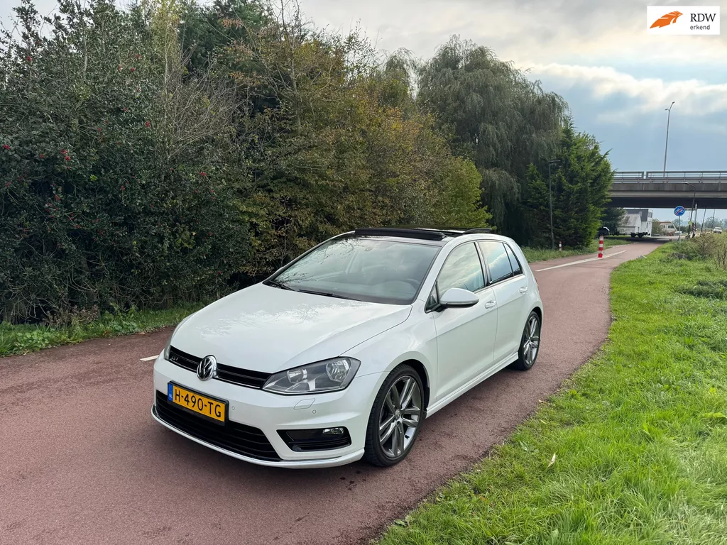 Volkswagen Golf 1.4 TSI ACT |R-LINE|PANO|LUXE|