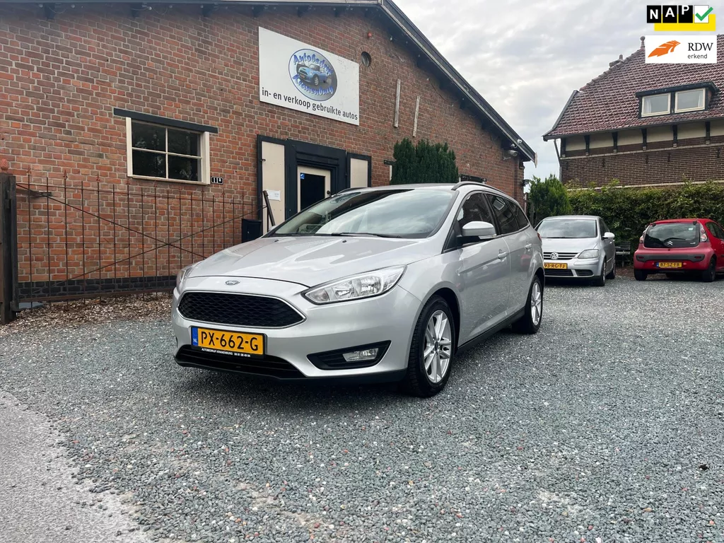 Ford Focus Wagon 1.0 Lease Edition ( Airco + Trekhaak + Navigatie )