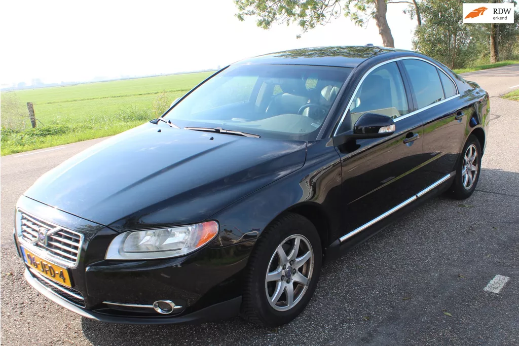 Volvo S80 2.4D Limited Edition // aut / leer //