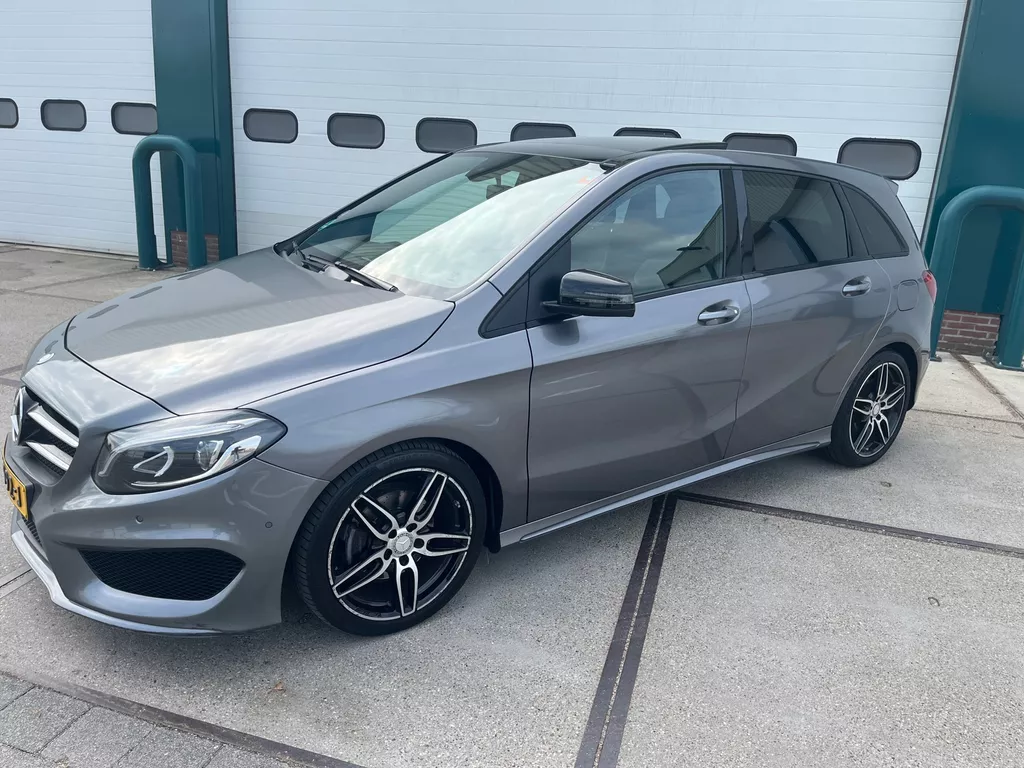 Mercedes-Benz B-klasse 180 AMG Night Edition Plus