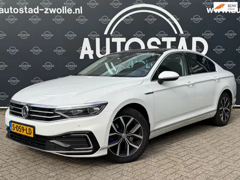 Volkswagen Passat 1.4 TSI PHEV GTE Automaat / Apple Carplay / Pano / Virtual Cockpit / Navi / APK / Airco