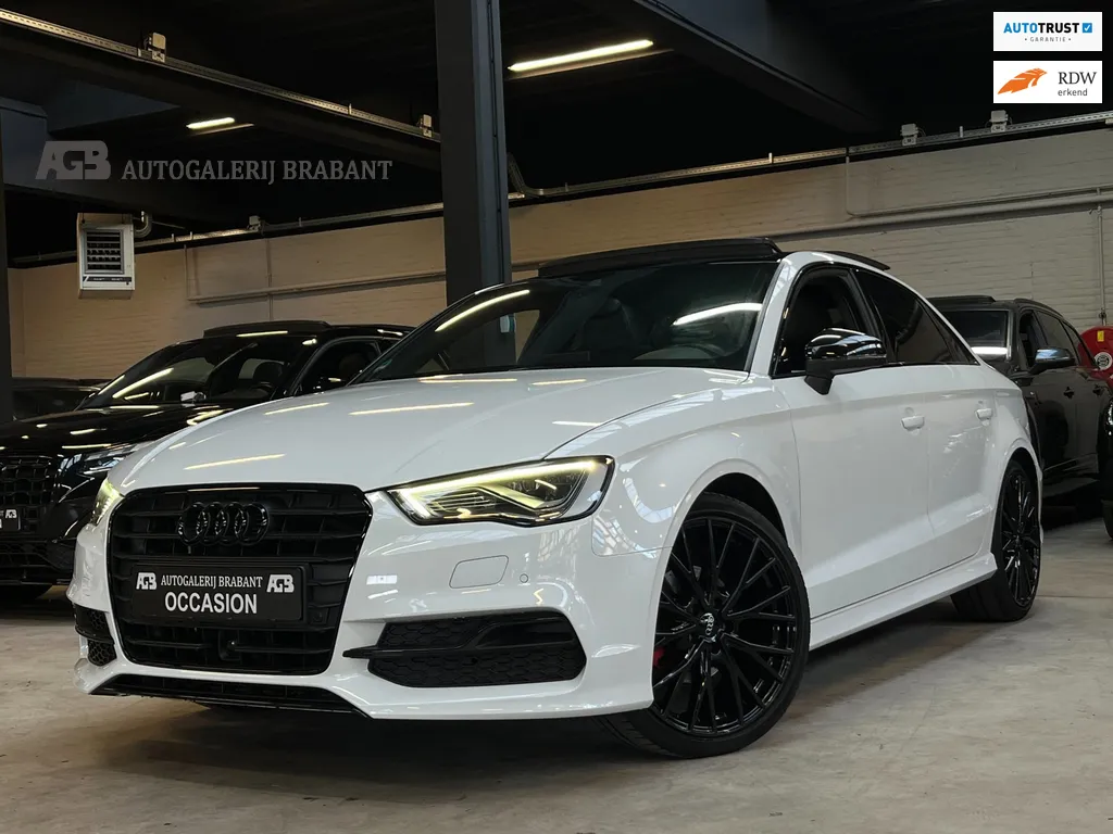 Audi A3 Limousine 1.4 TFSI S Line Pano/Automaat/Parkeersensoren