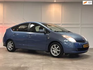 Toyota Prius 1.5 VVT-i Business Edition