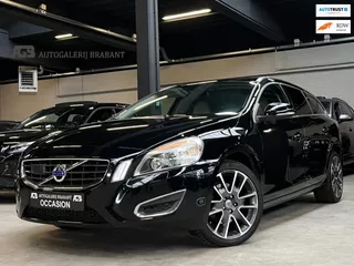 Volvo V60 1.6 T4F Summum /Dodehoek/Cruise/XenonLed/Stoelverw