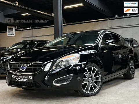 Volvo V60 1.6 T4F Summum /Dodehoek/Cruise/XenonLed/Stoelverw