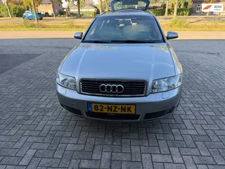Audi A4 Avant 2.4 Pro Line MT