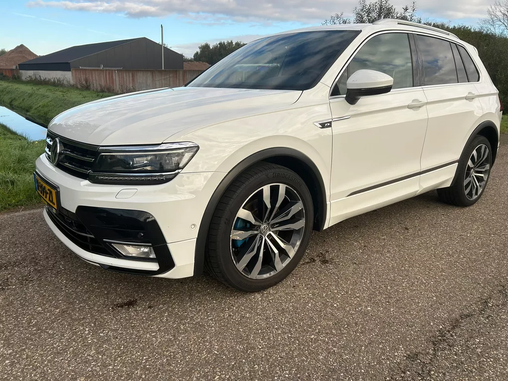 Volkswagen Tiguan 2.0 TDI Sport&Style 4Motion R