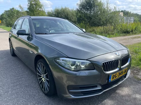 BMW 5-serie Touring 518d High Executive