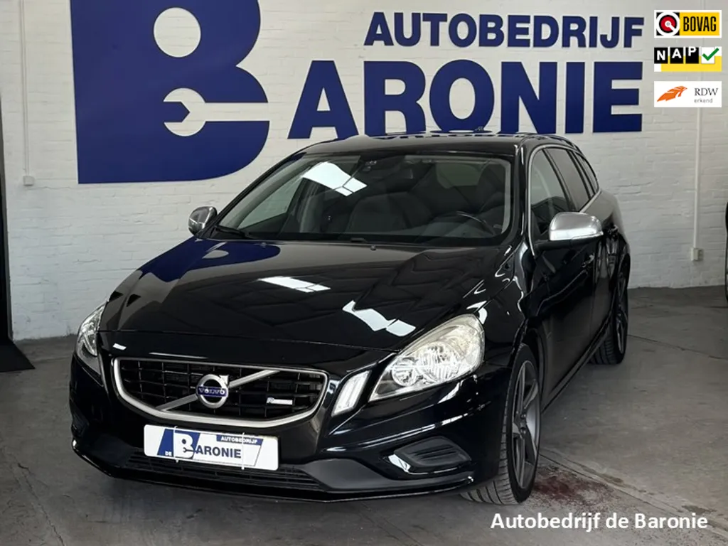 Volvo V60 1.6 T3 R-Design