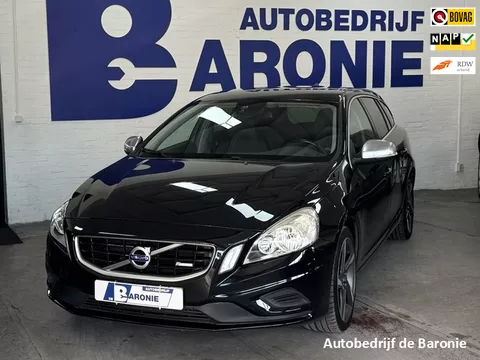 Volvo V60 1.6 T3 R-Design